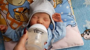 Утро с реборном Леви Morning with reborn baby🐣