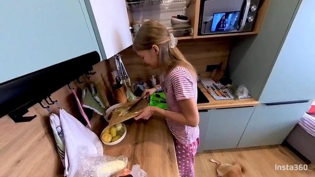 ОТДЫХАЕМ ПО-НАСТОЯЩЕМУСуп с фрикаделькамиРелаксируем в СПА♀️Влог