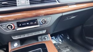 2022 Audi Q5 Premium Plus