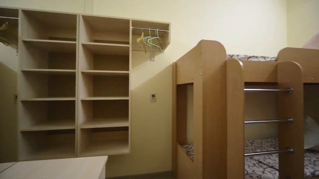 Хостел посуточно Киев: Видеообзор места в хостеле Кашемир в номере на 4-х ✔️ Безопасная аренда смотреть онлайн