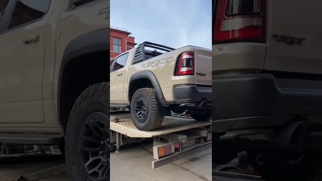 Наши рабочие будни ⚡️ RAM TRX Sandblast & LINCOLN Navigator Long  4X4 Black Label смотреть онлайн