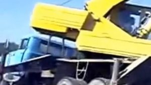 Автокрановщик просто ошибся в расчетах