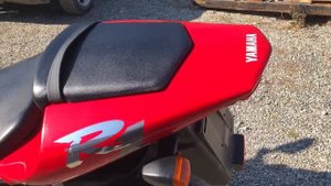Видео запуска Yamaha YZF-R1
