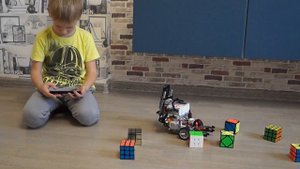 Робот с клешней ClawBot из конструктора LEGO Mindstorms EV3