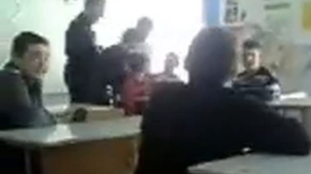 грязная школьница возвращается