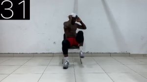 SEATED ABS WORKOUT FOR PERSONS WITH MOBILITY DIFFICULTIES