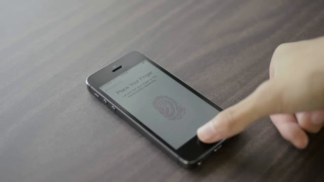 Apple iPhone 5s Fingerprint Demo & Setup Guide смотреть онлайн