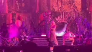 Doja Cat “Bottom B!tch” LIVE at Made in America 2021