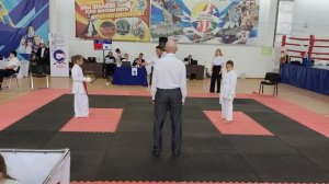 Нонна.задумалась..mp4