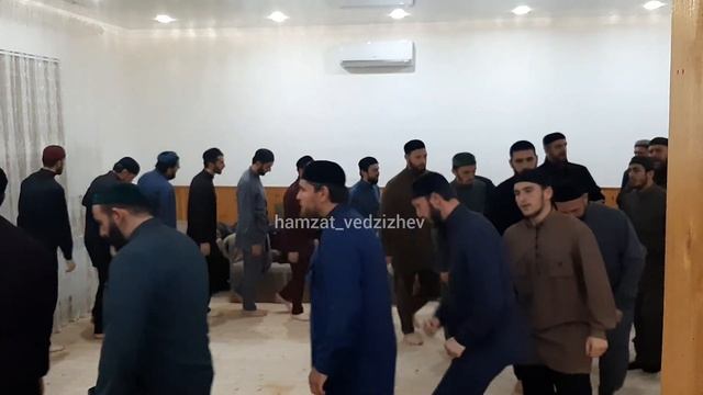 Зикр Халид у Албаковых смотреть онлайн