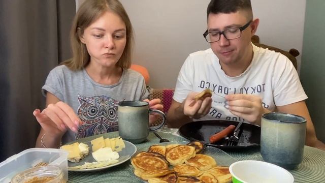 МукбангБанановые ПАНКЕЙКИСделала МАНИКЮР