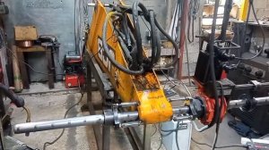 ремонт задней стрелы JCB.mp4