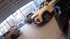 Смотрим китайские авто. Ходим по автосалонам. Часть 2