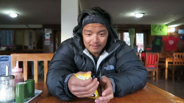 The Search For A Yeti Scalp // Everest Endeavours 5 // Everest Base Camp смотреть онлайн