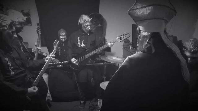 Square Hammer (cover by Nema Mty) смотреть онлайн