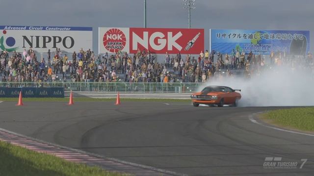 Dodge Challenger R/T '70 Drifting смотреть онлайн