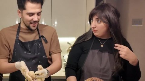 AÇIK MUTFAK - KONUKLU ÇİBÖREK YAPTIK