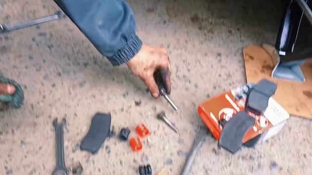 Замена ПЕРЕДНИХ ТОРМОЗНЫХ КОЛОДОК ВАЗ 2109, 2110, 2114, 2115 🔥🔥🔥 смотреть онлайн