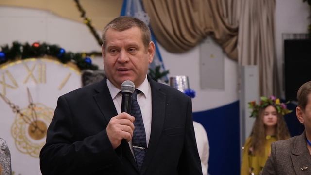 Новогодняя ёлка главы смотреть онлайн