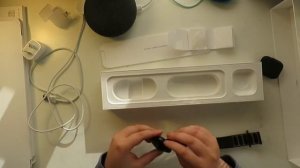 Apple Watch Series 4 (GPS), 40‑mm Space Grey Aluminium Case with Black Sport Loop