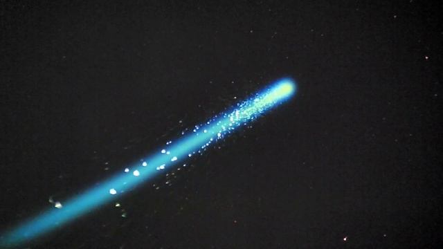 Лазерный фонарь Acebeam W30 /laser flashlight Acebeam W30.  Filmed with sionyx aurora sport camera