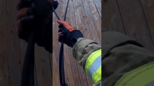 Узел-УИАА 👩🚒 (полное видео в профиле) #мчсроссии#огнеборец#пожарный#спасатель смотреть онлайн