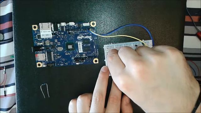 Intel Galileo - Ultrasonic Led (Αισθητήρας Υπερήχων Led) смотреть онлайн