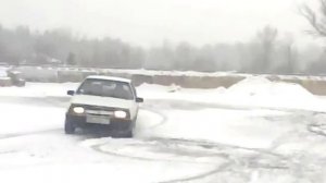 Дрифт на восьмерке