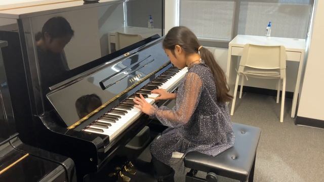 Noelle Ahn “Avalanche” by Stephen Heller смотреть онлайн