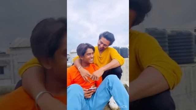 Sameed Saab With Goldie || Insta Video||Adakar Khalo || Tiki Video смотреть онлайн