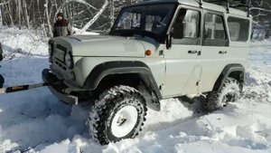УАЗ на Nortec ET500 в горку по снегу