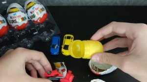 Распаковка Kinder Сюрприз Automobili Lamborgini !!!!