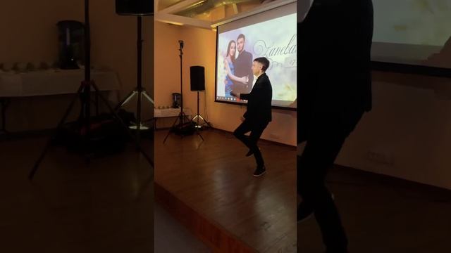 Одинокие танцы на свадьбе #ведущий #ведущийсвадьбы #свадьба