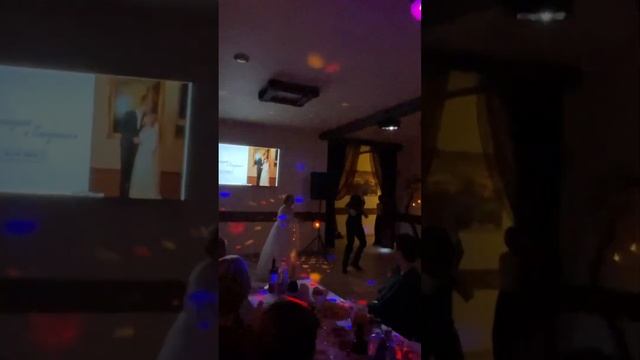 Первый танец молодоженов. Что было в конце узнаете в следующем видео #ведущий #ведущийсвадьбы #свад