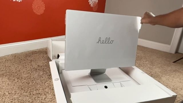 Apple iMac 24 inch M1 chip silver unboxing