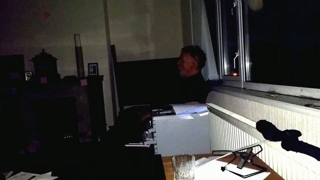 78. An orb came through my window 2. VID 20161203 170532639 смотреть онлайн