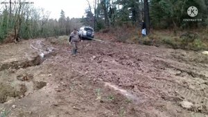 jeep liberty kj stuck in the mud