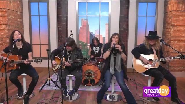 Rock band Tesla performs their new song "Forever Loving You" смотреть онлайн