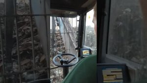 Сортировка лома на перегружателе TEREX FUCHS 350