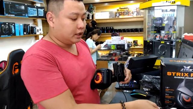 Trên tay tai nghe dành cho game thủ Asus Strix Pro смотреть онлайн