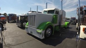 Дальнобой США , Смотрим траки ,Слайд