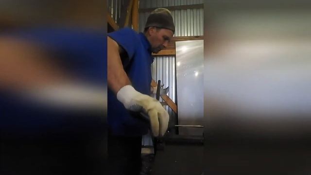 Как сделать скрутку без заломов. Лайфхак от Михалыча. смотреть онлайн