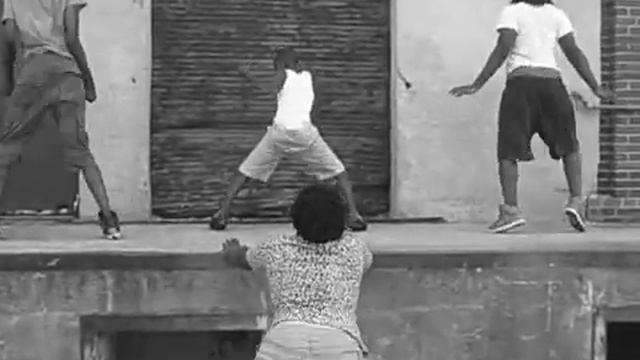 SISSY NOBBY- SPINING TOP VIDEO -GREATEST HITS ALBUM ON ITUNES смотреть онлайн