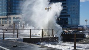 Небольшой шторм во Владивостоке