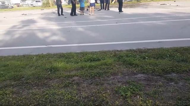 South Florida Tesla Model S Car Fire. One Casualty. 02/24/2019 (Livestream Footage) смотреть онлайн