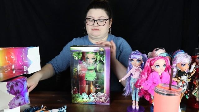 LET'S CHAT - Opening THREE Rainbow High Cheer Dolls - Rainbow High Doll Videos - Doll Collector смотреть онлайн