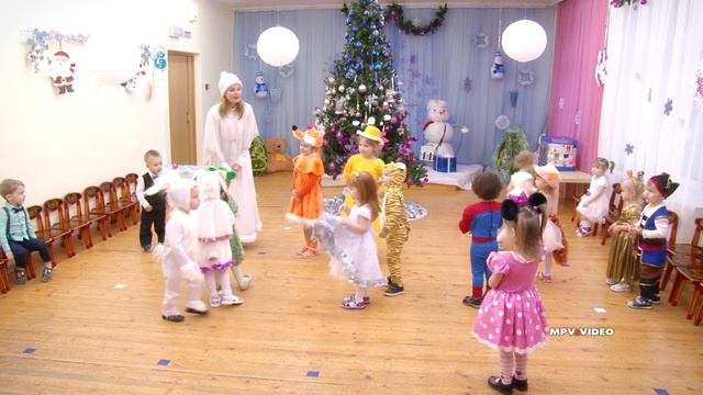 Новогодняя ёлка ~ утренник в детском саду смотреть онлайн