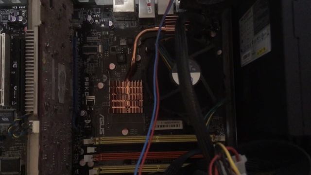 ASUS P5KC bootet nicht mehr смотреть онлайн