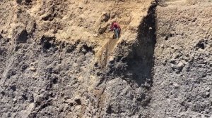 Строительство,эти пять шахтеров провели масштабные раскопки в скалах