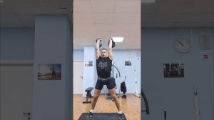 Толчок гирь 24 кг по длинному циклу.. интервалы.. 3 минуты.. 33 подъёма..
